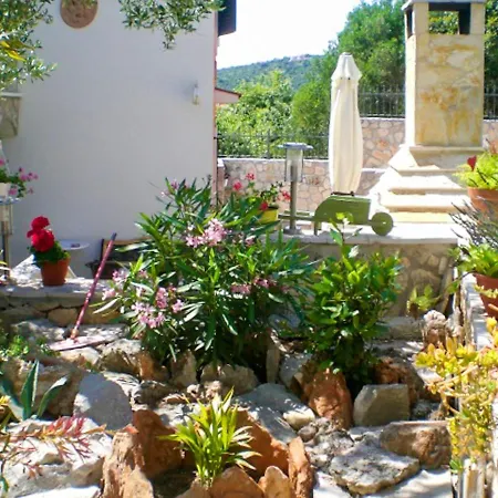 Charming House Sea View Ferienhaus